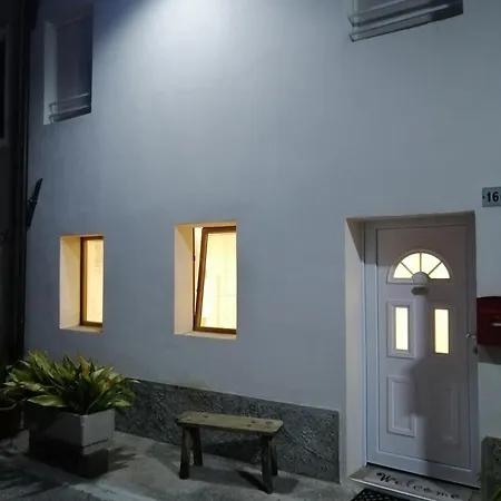 Nido Di Nico Fregona